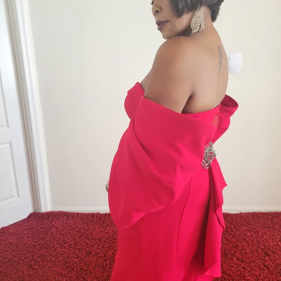 ALLURE Puff Sleeve Ruched Sheath Gown | Off-Shoulder Sweetheart Bodycon Formal - Picture 8 of 10